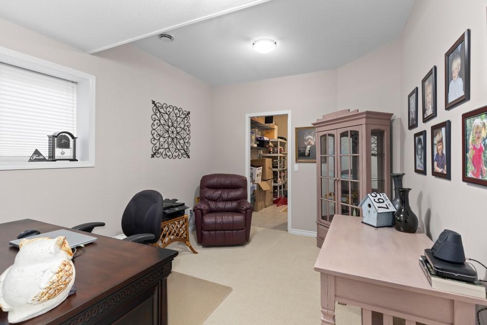 









3512


Ridge

Boulevard, 21,
West Kelowna,




BC
V4T 2X5

