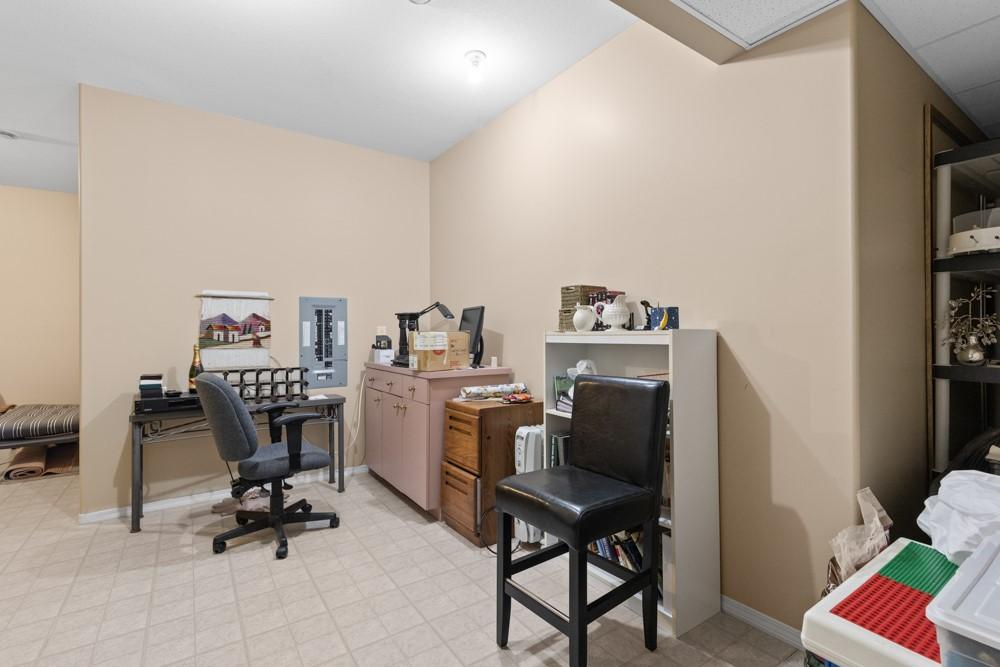 









3512


Ridge

Boulevard, 21,
West Kelowna,




BC
V4T 2X5

