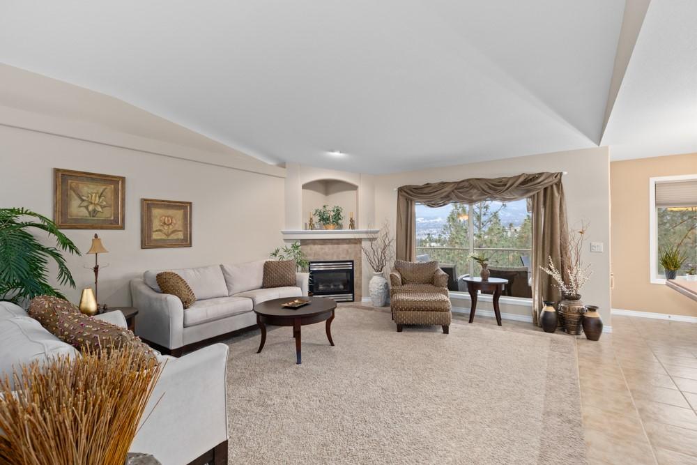 









3512


Ridge

Boulevard, 21,
West Kelowna,




BC
V4T 2X5

