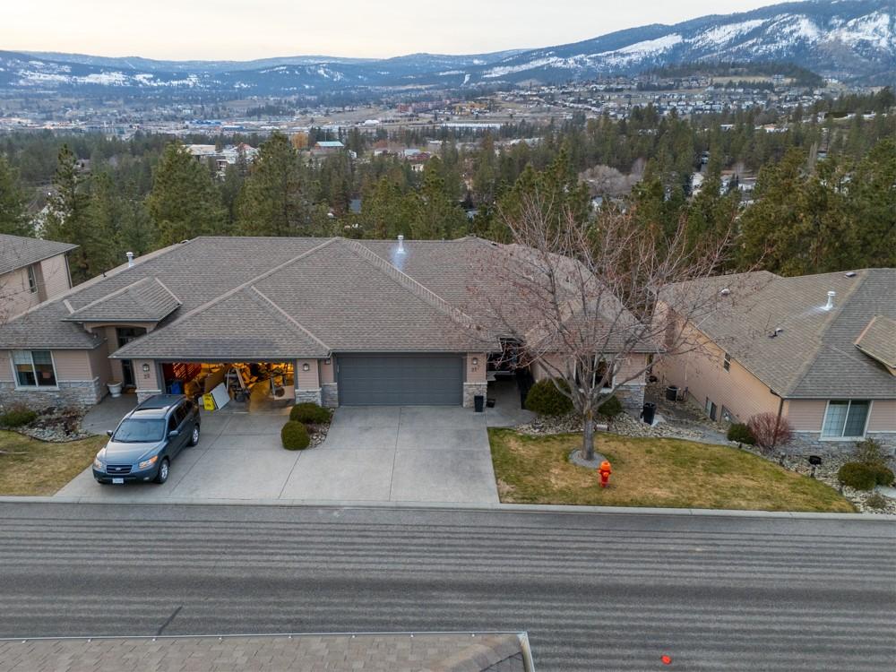 









3512


Ridge

Boulevard, 21,
West Kelowna,




BC
V4T 2X5

