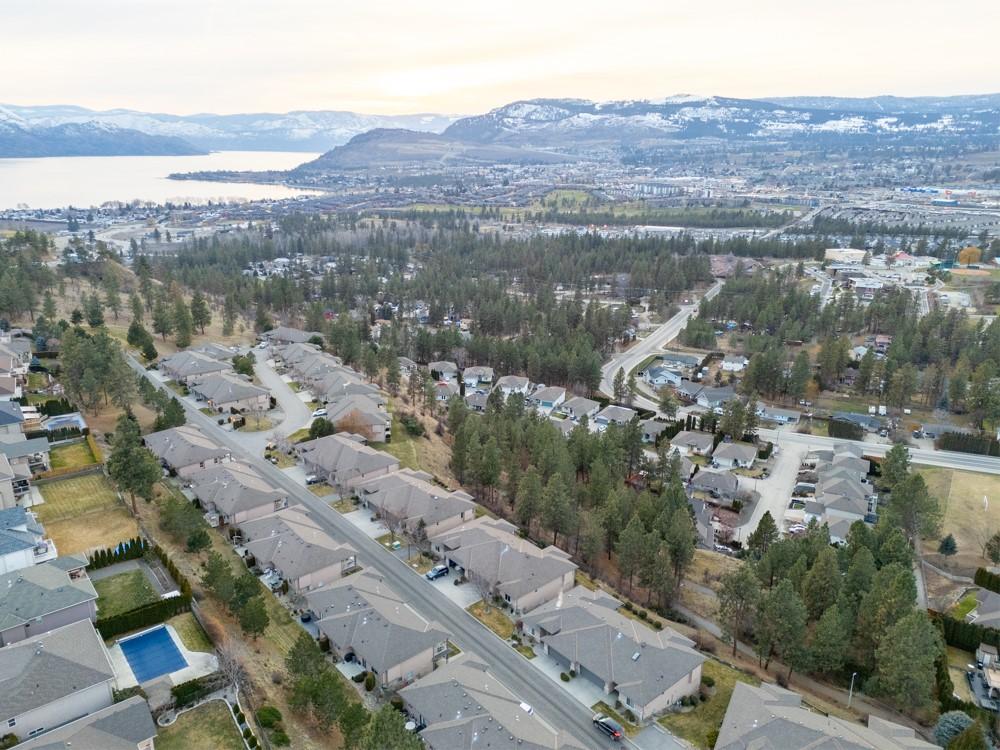 









3512


Ridge

Boulevard, 21,
West Kelowna,




BC
V4T 2X5


