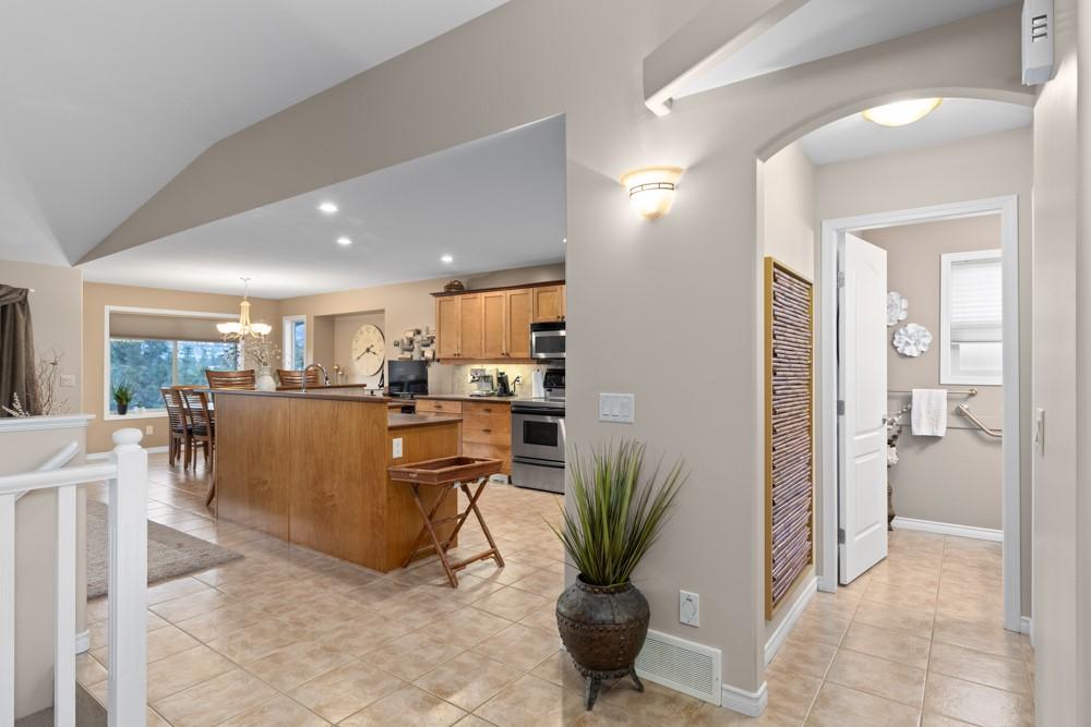 









3512


Ridge

Boulevard, 21,
West Kelowna,




BC
V4T 2X5

