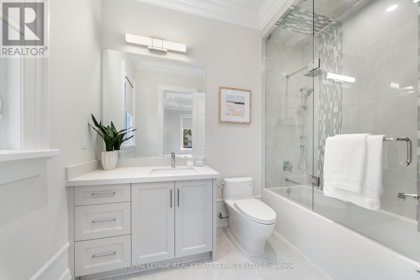 












83 KIMBARK BOULEVARD

,
Toronto,




Ontario
M5N2X9

