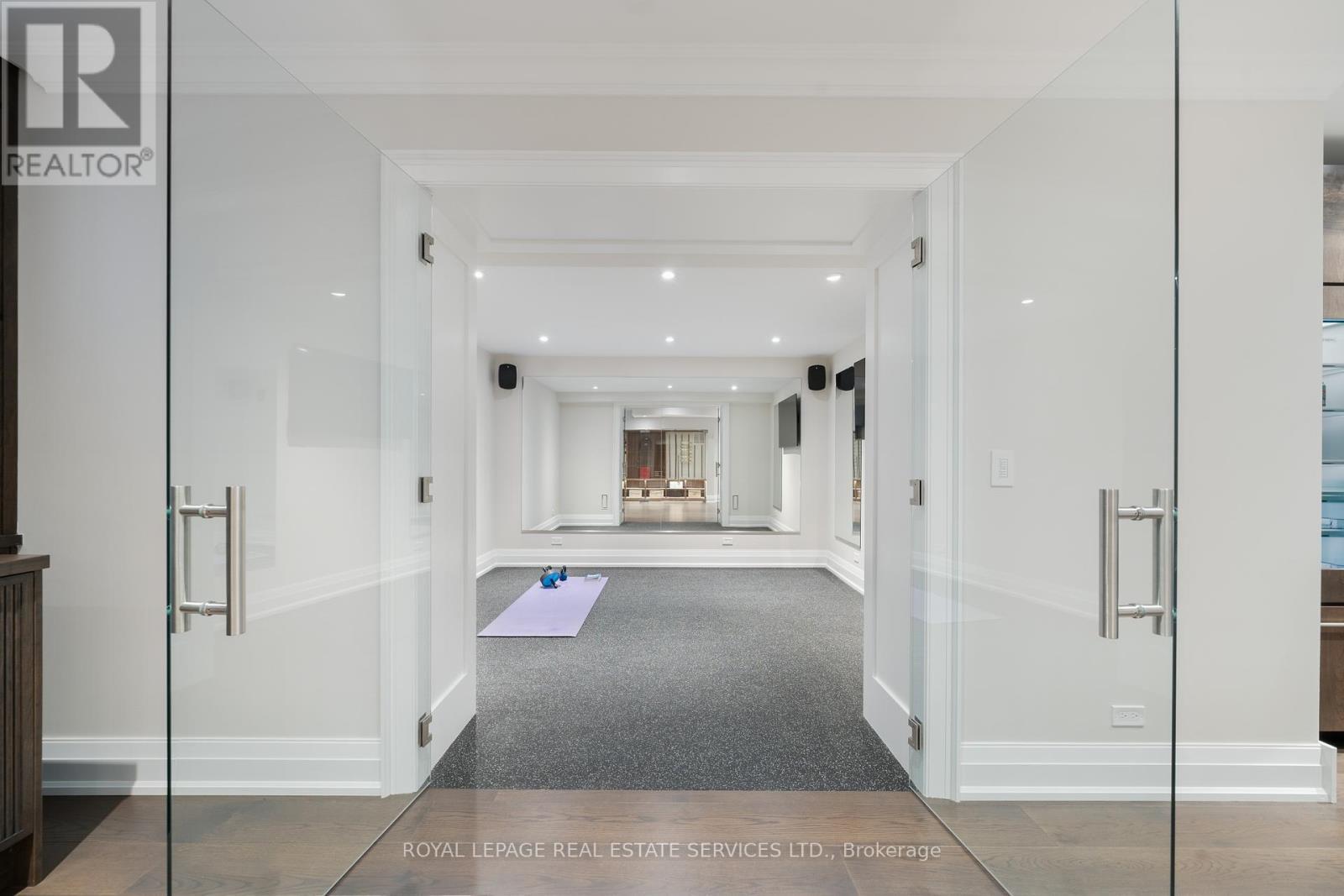












83 KIMBARK BOULEVARD

,
Toronto,




Ontario
M5N2X9

