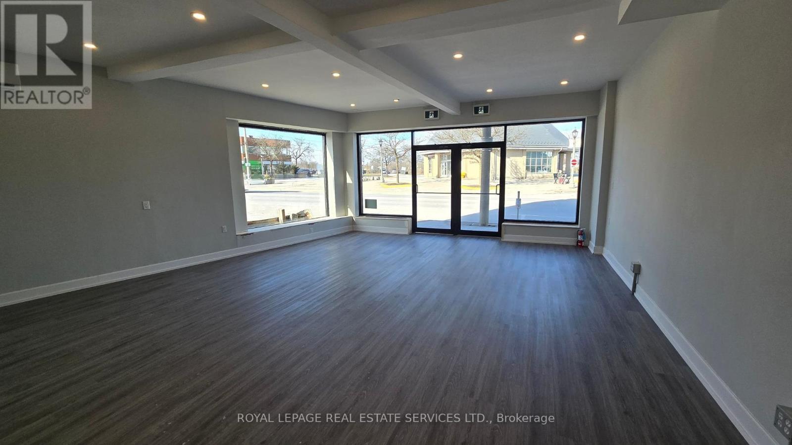 












B - 169 EAST MAIN STREET

,
Welland,




Ontario
L3B3W7

