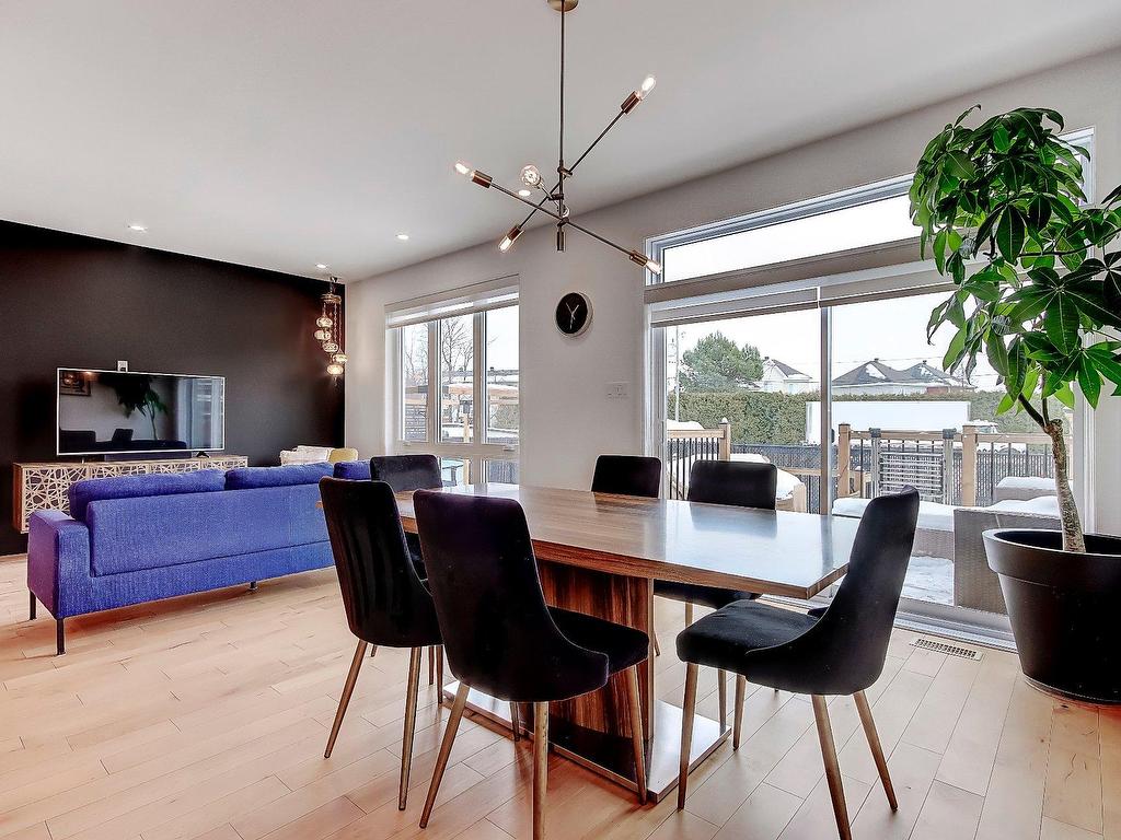 









5


Rue des Lilas

,
Saint-Jean-sur-Richelieu,




QC
J2W1C4

