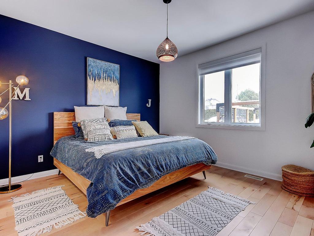 









5


Rue des Lilas

,
Saint-Jean-sur-Richelieu,




QC
J2W1C4

