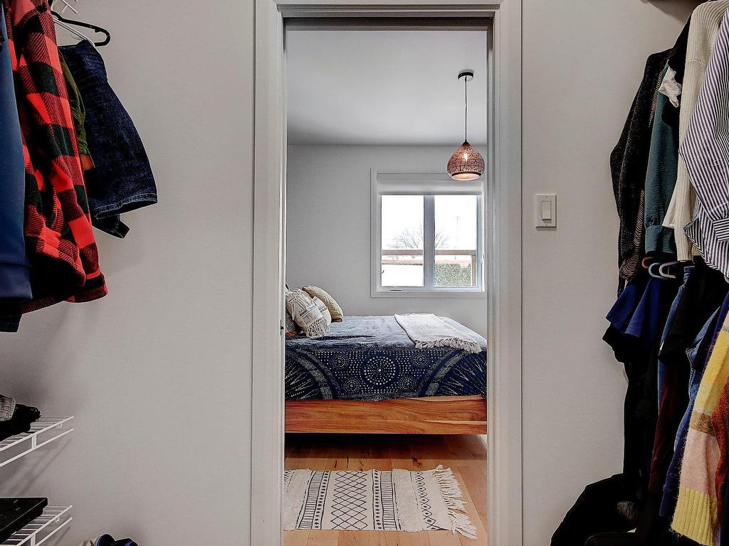 









5


Rue des Lilas

,
Saint-Jean-sur-Richelieu,




QC
J2W1C4

