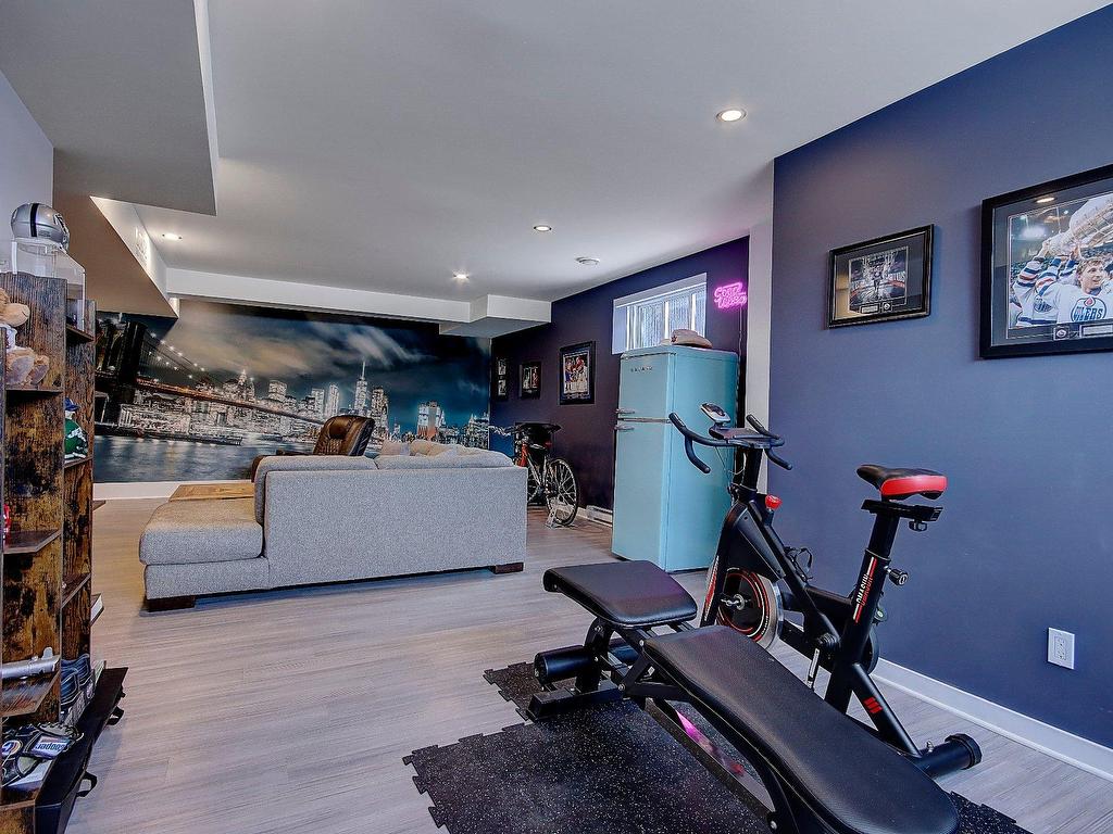 









5


Rue des Lilas

,
Saint-Jean-sur-Richelieu,




QC
J2W1C4

