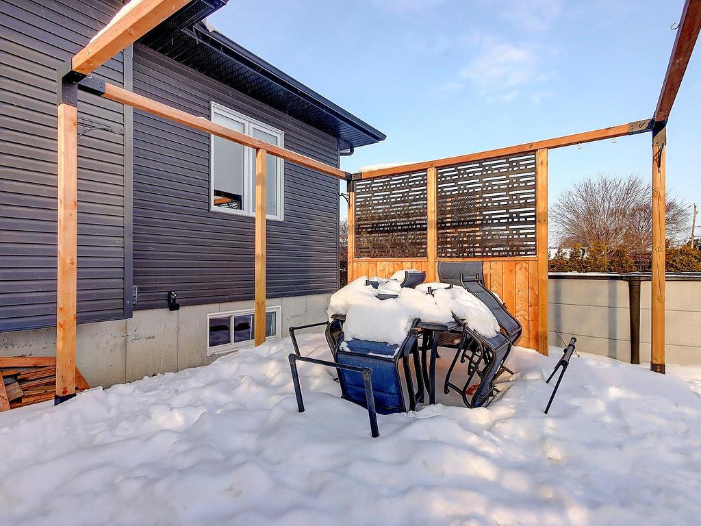 









5


Rue des Lilas

,
Saint-Jean-sur-Richelieu,




QC
J2W1C4

