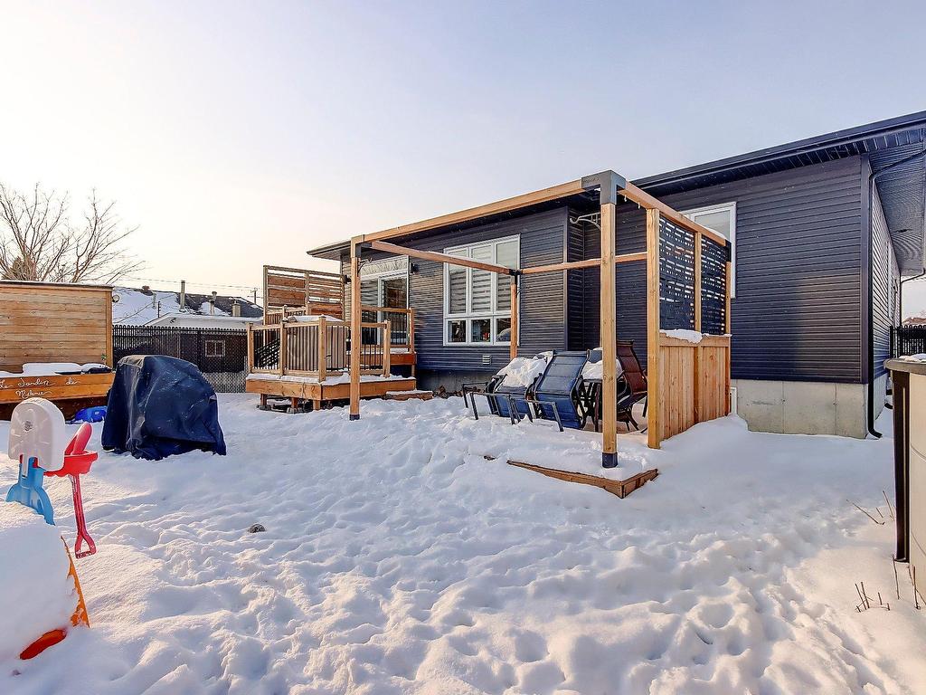 









5


Rue des Lilas

,
Saint-Jean-sur-Richelieu,




QC
J2W1C4

