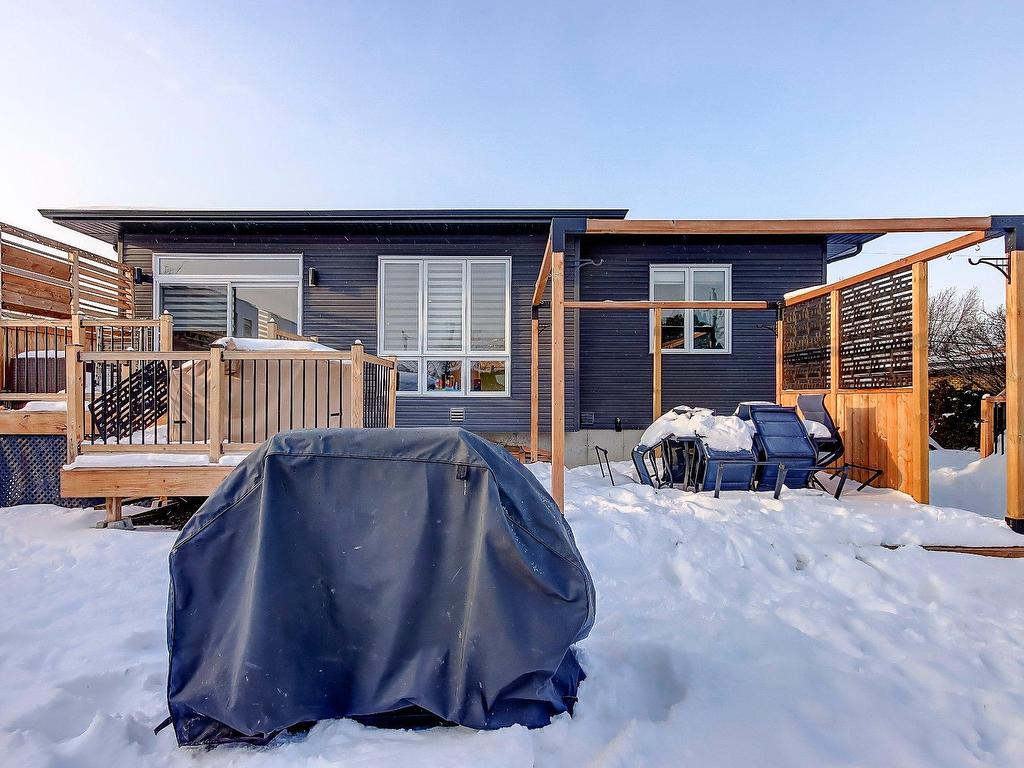 









5


Rue des Lilas

,
Saint-Jean-sur-Richelieu,




QC
J2W1C4

