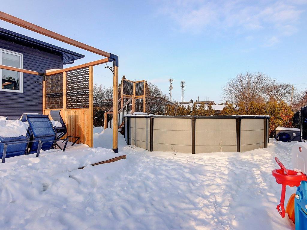 









5


Rue des Lilas

,
Saint-Jean-sur-Richelieu,




QC
J2W1C4

