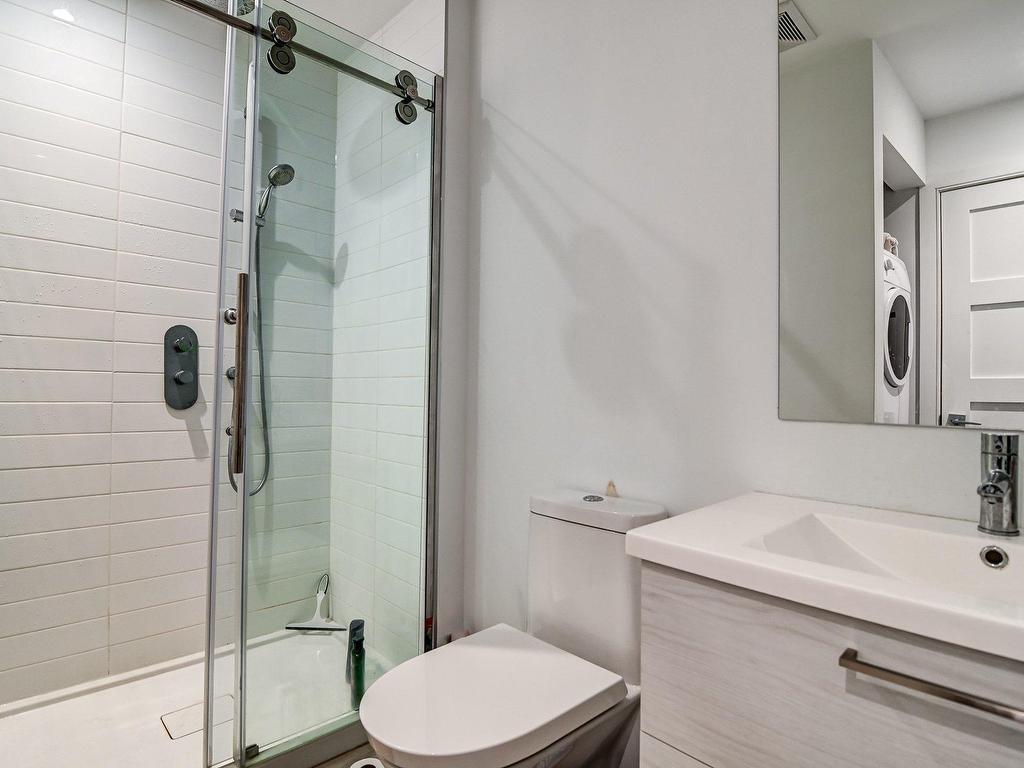 









1212


Rue Bishop

, 307,
Montréal (Ville-Marie),




QC
H3G2H3

