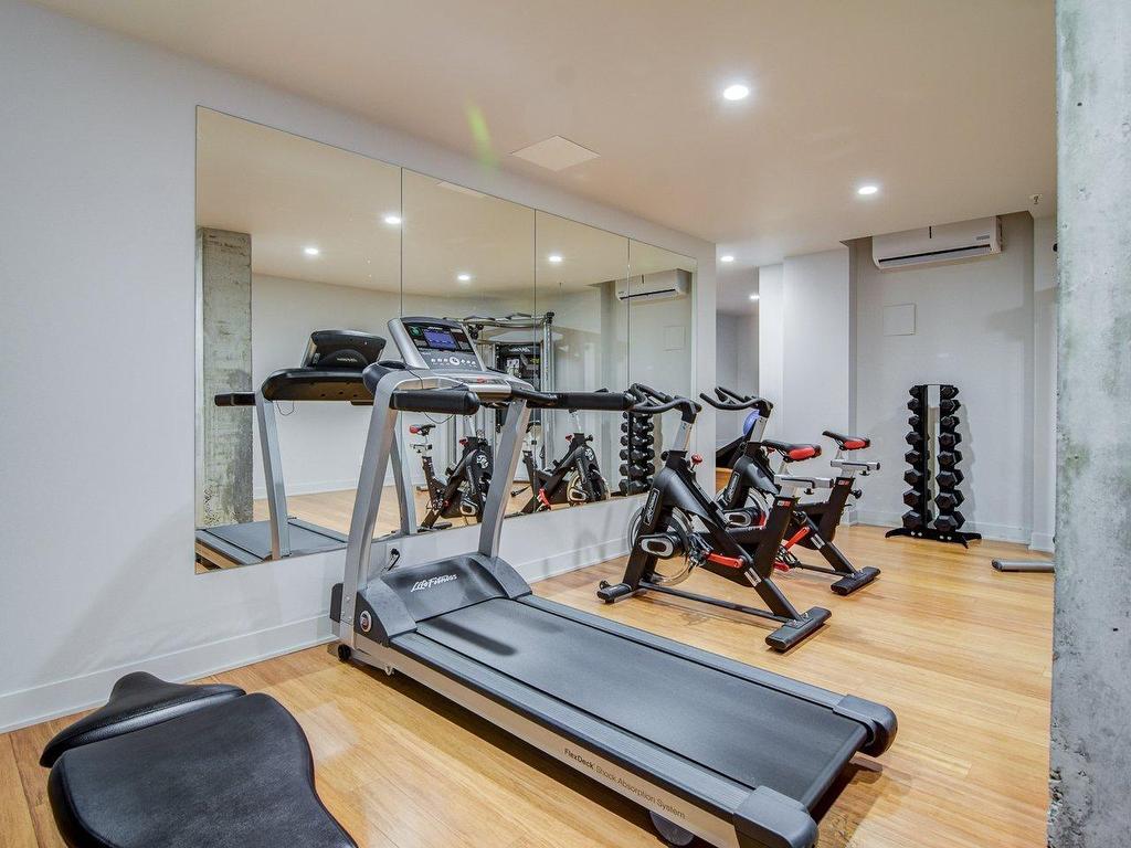 









1212


Rue Bishop

, 307,
Montréal (Ville-Marie),




QC
H3G2H3

