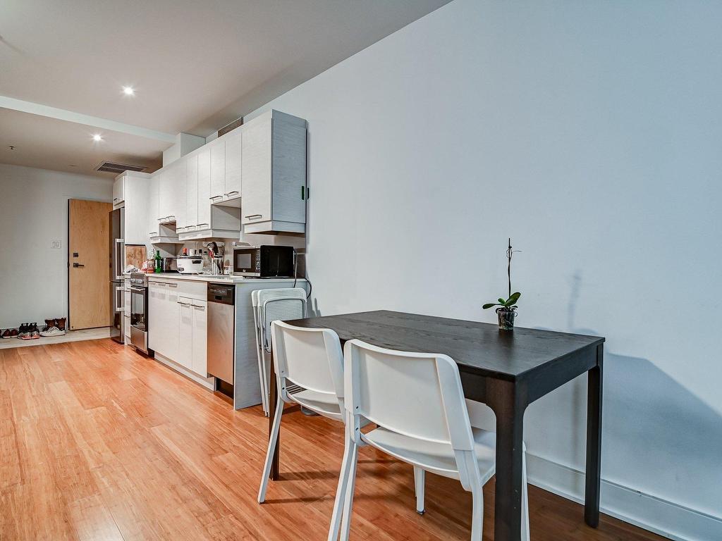 









1212


Rue Bishop

, 307,
Montréal (Ville-Marie),




QC
H3G2H3

