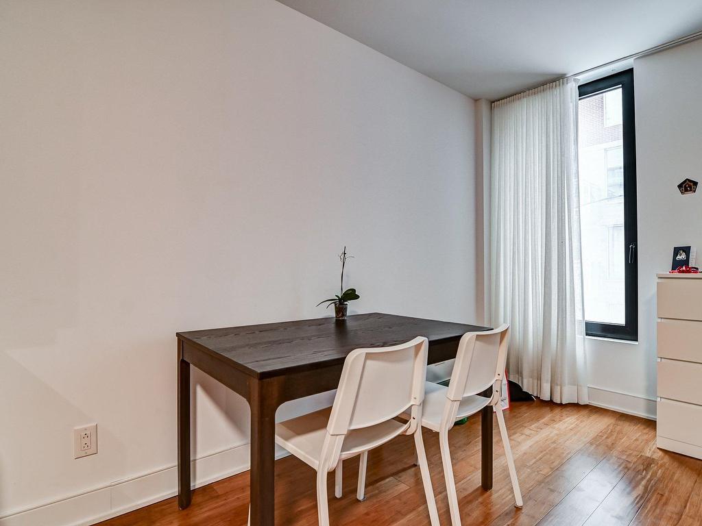 









1212


Rue Bishop

, 307,
Montréal (Ville-Marie),




QC
H3G2H3

