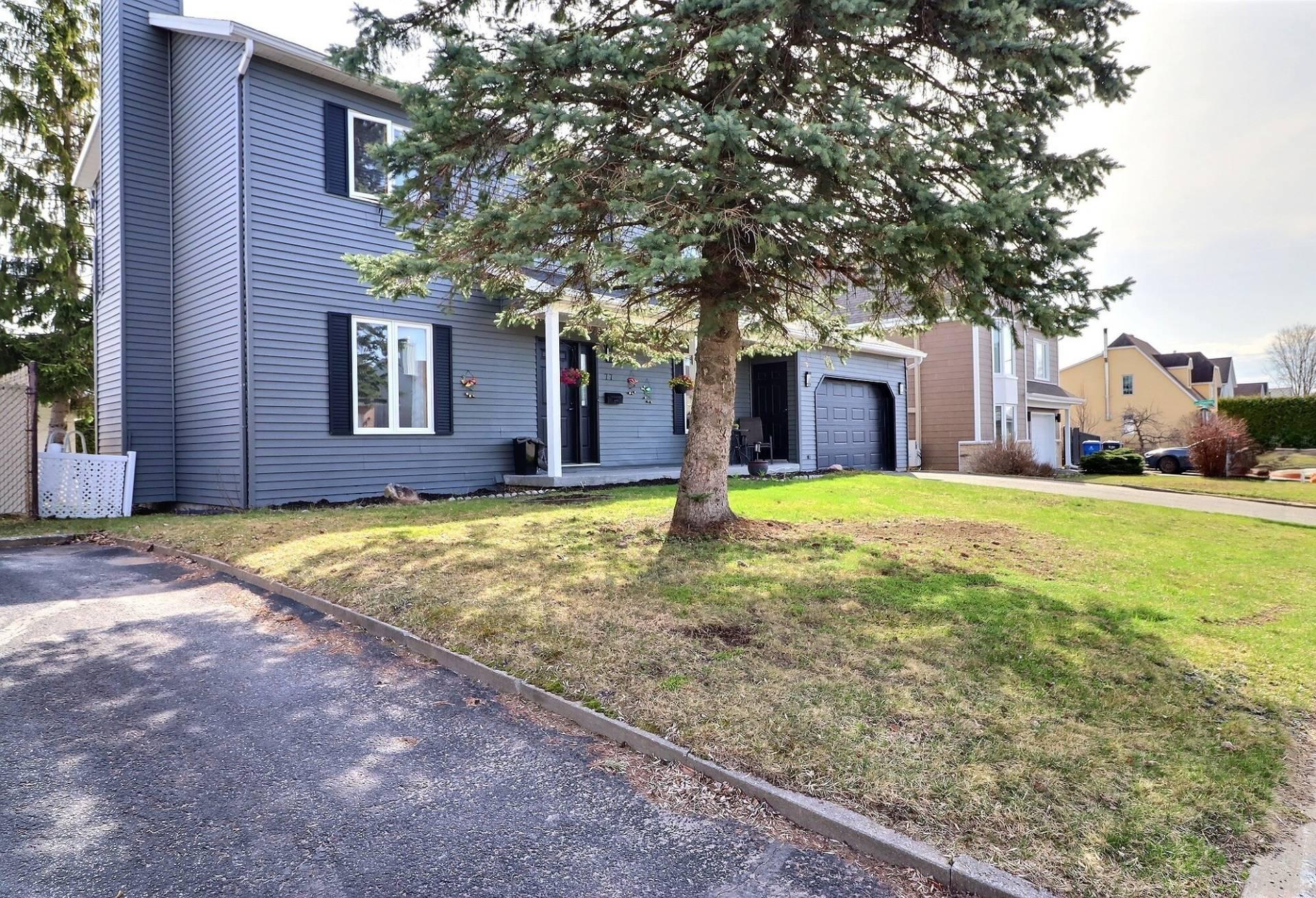 









77


Rue de Clichy

,
Québec (Beauport),




QC
G1C6P9

