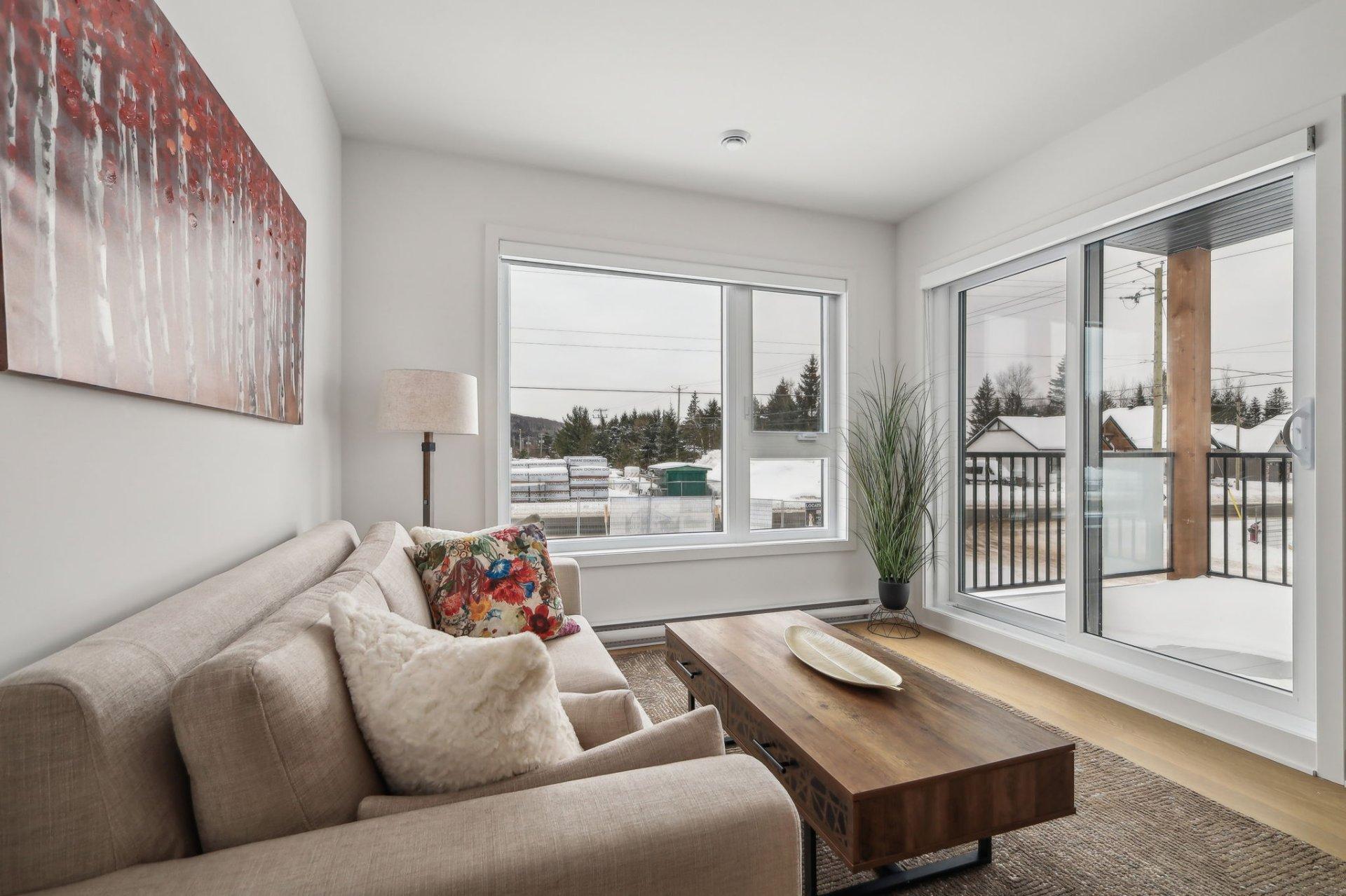 









590


Rue du Ruisseau

, 201,
Mont-Tremblant,




QC
J8E0S6

