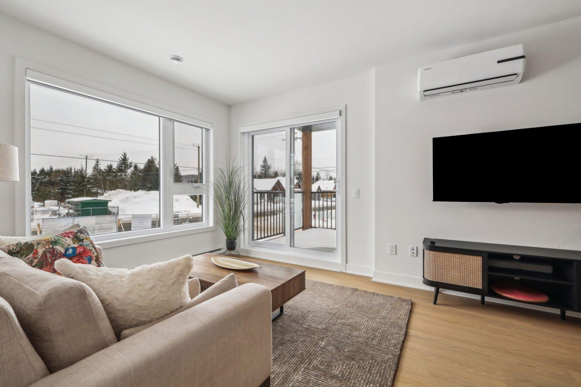 









590


Rue du Ruisseau

, 201,
Mont-Tremblant,




QC
J8E0S6

