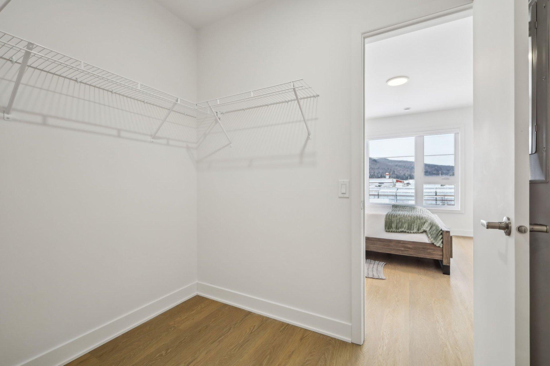 









590


Rue du Ruisseau

, 201,
Mont-Tremblant,




QC
J8E0S6

