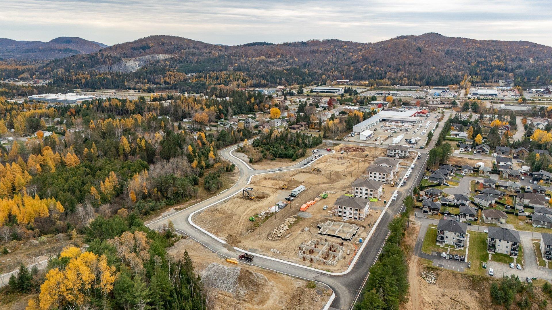 









590


Rue du Ruisseau

, 201,
Mont-Tremblant,




QC
J8E0S6

