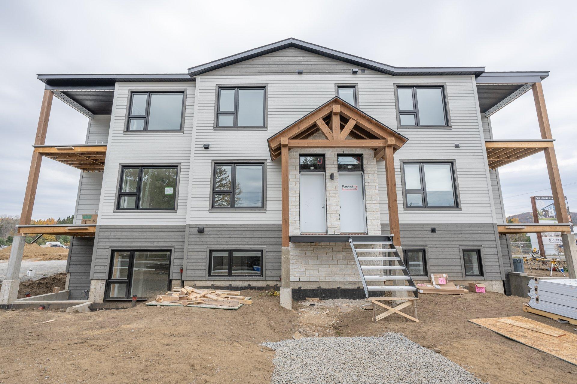 









590


Rue du Ruisseau

, 201,
Mont-Tremblant,




QC
J8E0S6

