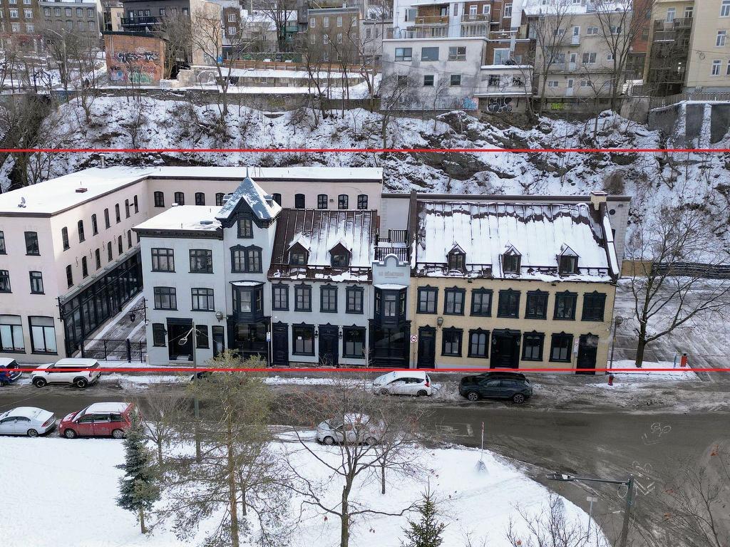 









651

 - 731


Rue St-Vallier E.

,
Québec (La Cité-Limoilou),




QC
G1K3P9

