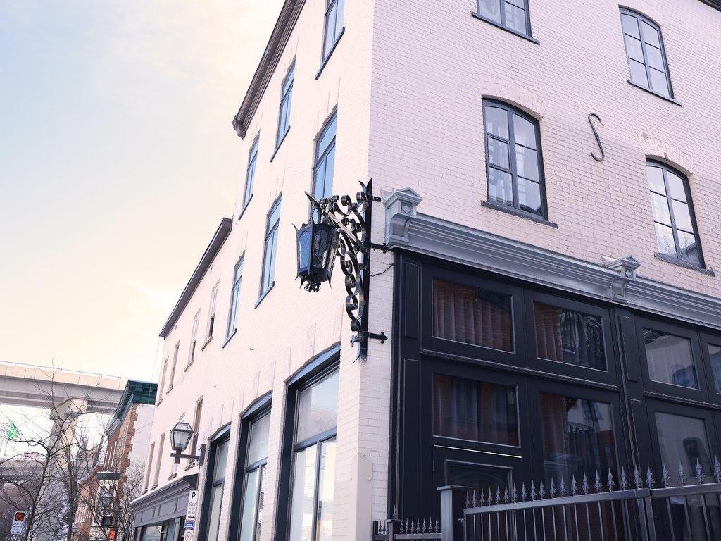 









651

 - 731


Rue St-Vallier E.

,
Québec (La Cité-Limoilou),




QC
G1K3P9

