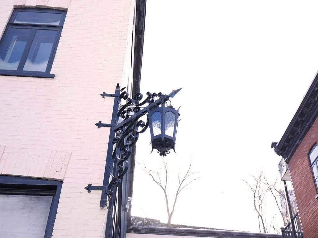 









651

 - 731


Rue St-Vallier E.

,
Québec (La Cité-Limoilou),




QC
G1K3P9

