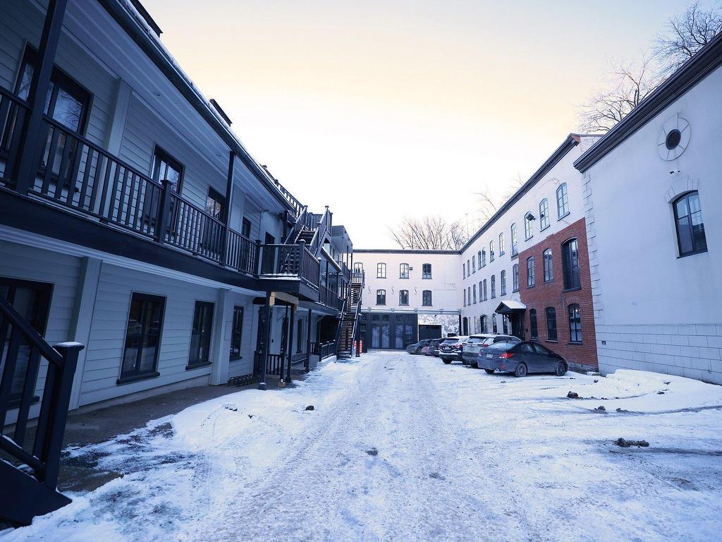 









651

 - 731


Rue St-Vallier E.

,
Québec (La Cité-Limoilou),




QC
G1K3P9

