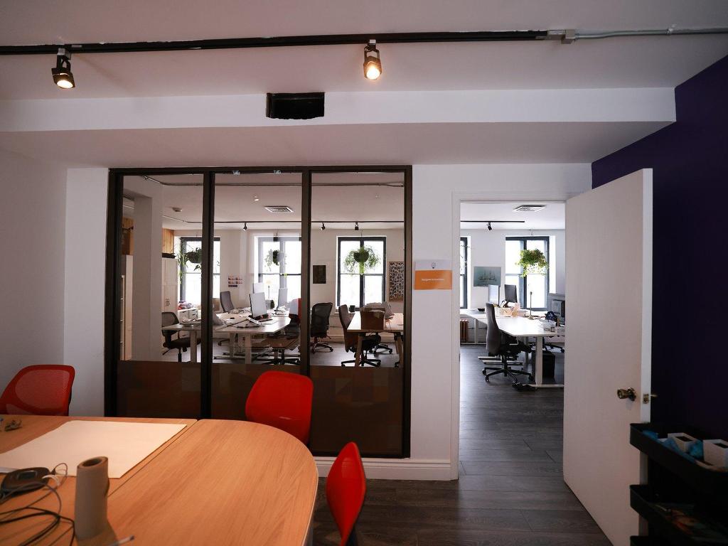 









651

 - 731


Rue St-Vallier E.

,
Québec (La Cité-Limoilou),




QC
G1K3P9

