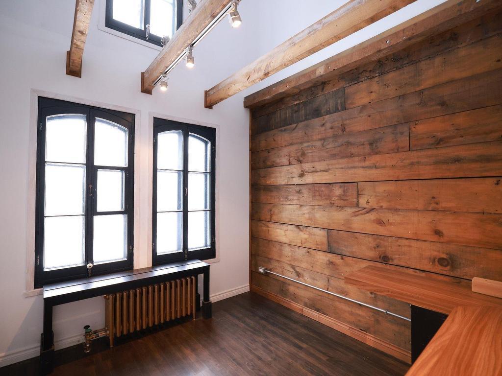 









651

 - 731


Rue St-Vallier E.

,
Québec (La Cité-Limoilou),




QC
G1K3P9

