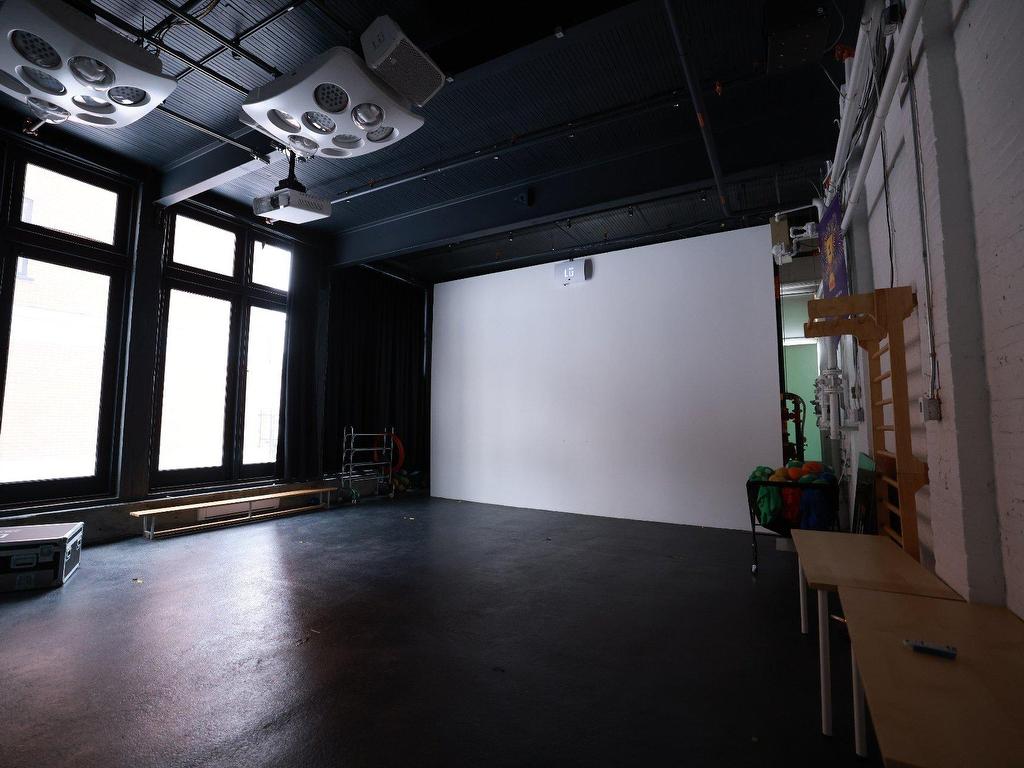 









651

 - 731


Rue St-Vallier E.

,
Québec (La Cité-Limoilou),




QC
G1K3P9

