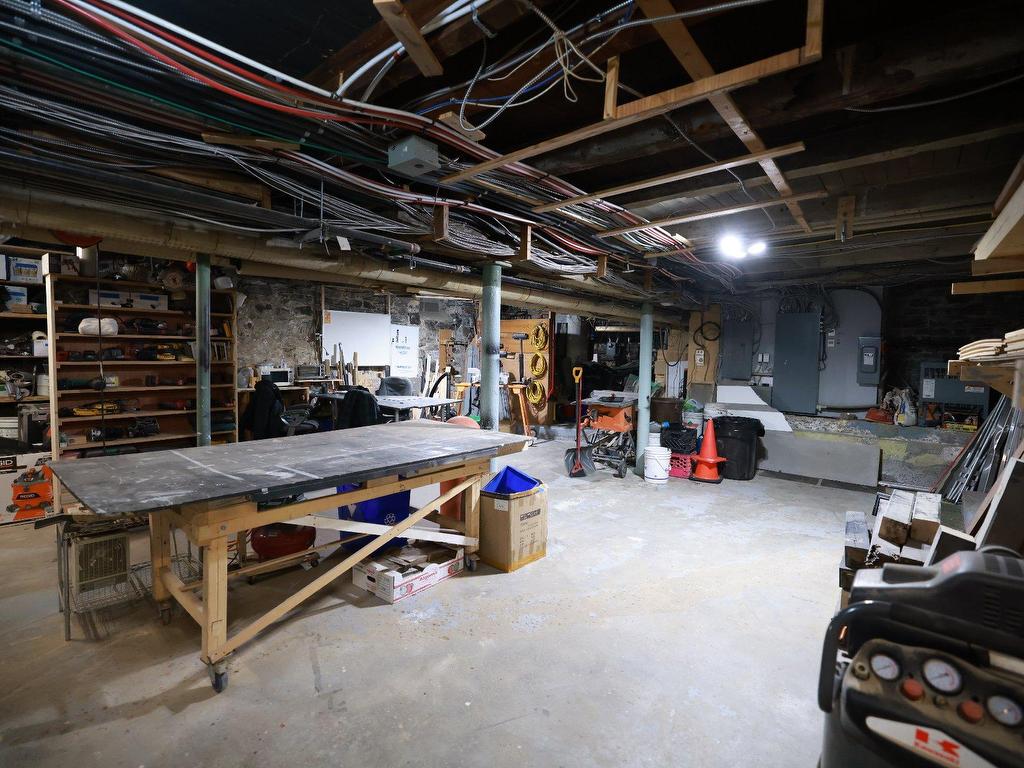 









651

 - 731


Rue St-Vallier E.

,
Québec (La Cité-Limoilou),




QC
G1K3P9

