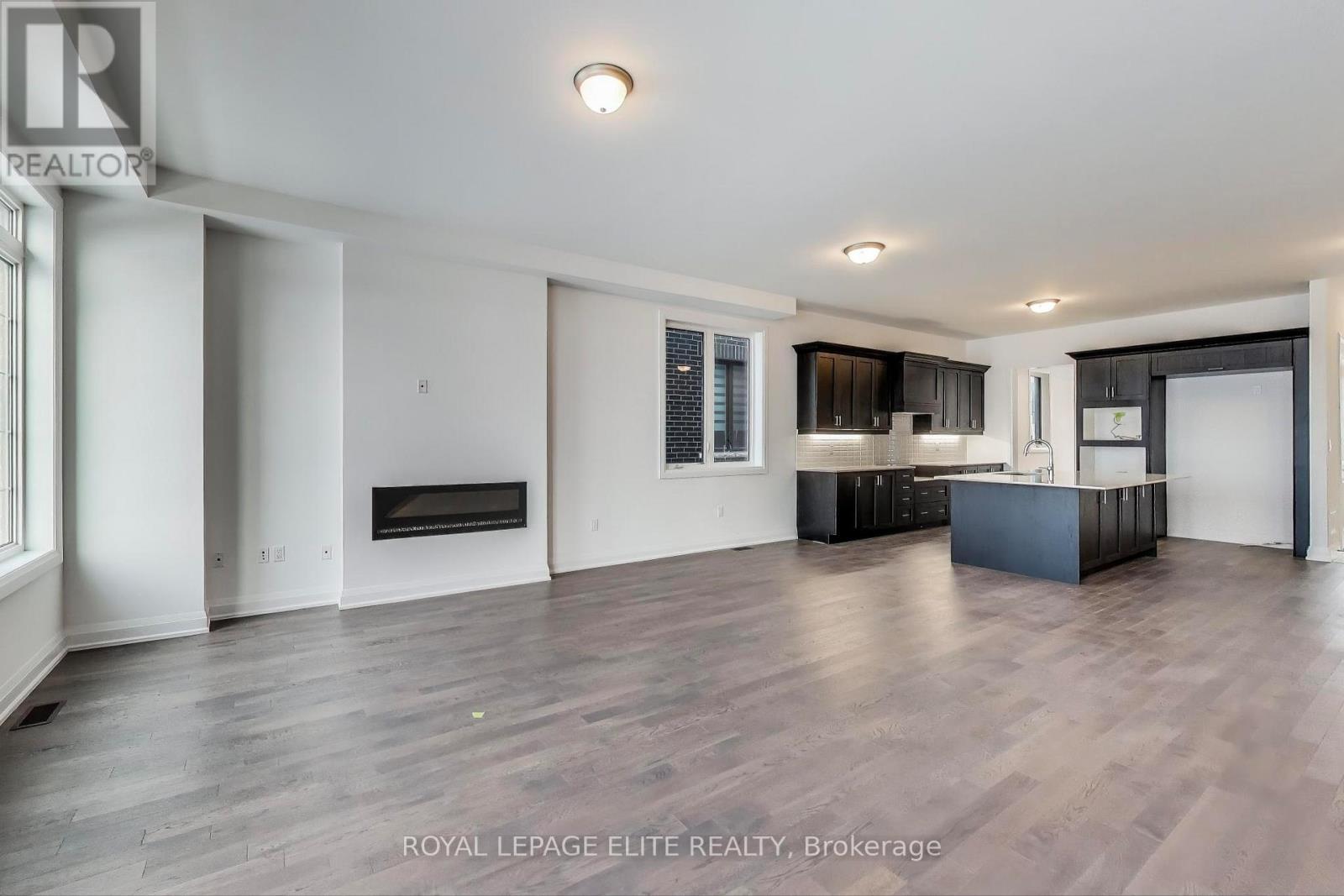 












LOT 12 - 8 DUNDEE STREET

,
Caledon,




Ontario
L7C4K2


