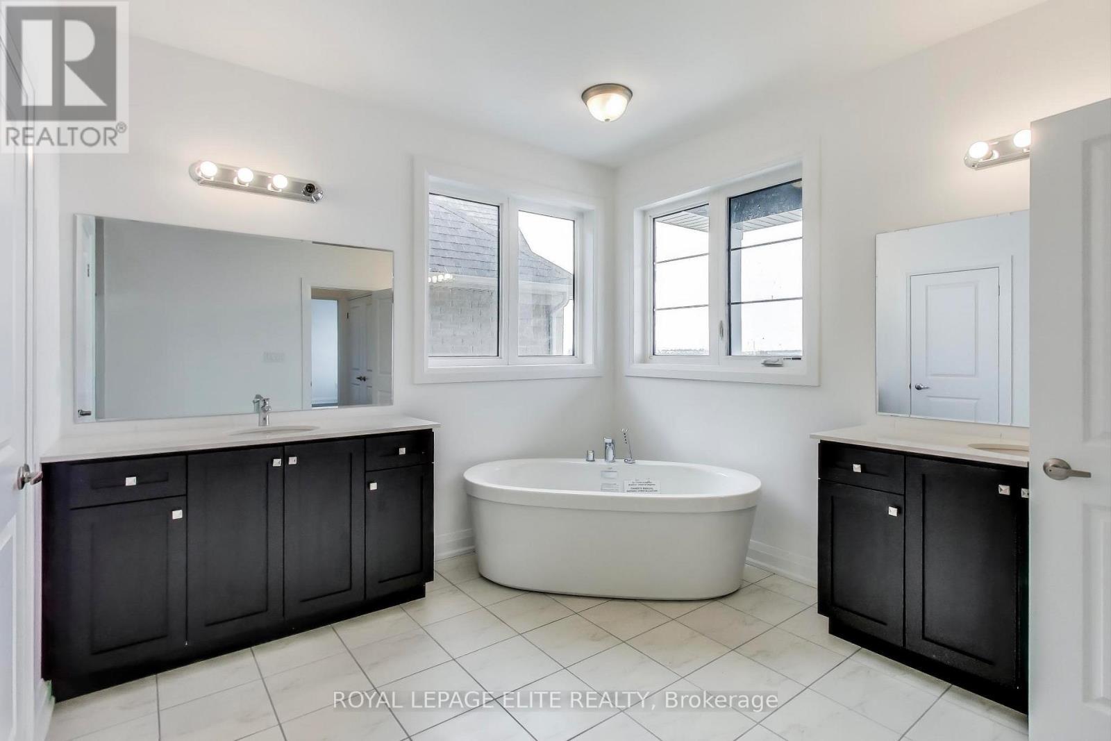 












LOT 12 - 8 DUNDEE STREET

,
Caledon,




Ontario
L7C4K2

