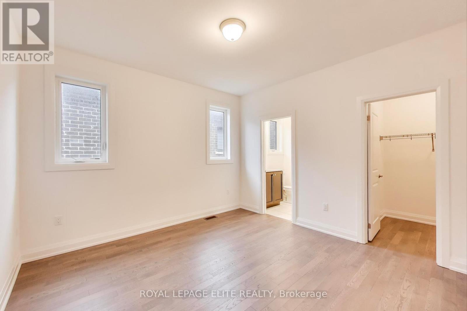 












LOT 12 - 8 DUNDEE STREET

,
Caledon,




Ontario
L7C4K2

