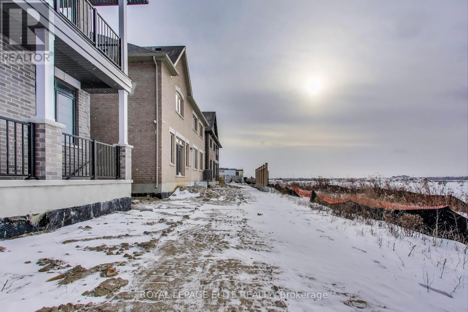 












LOT 12 - 8 DUNDEE STREET

,
Caledon,




Ontario
L7C4K2

