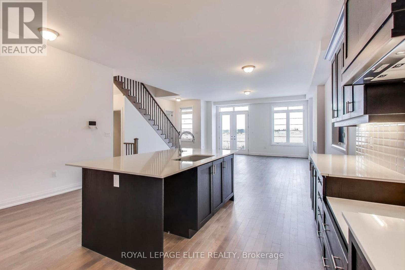 












LOT 12 - 8 DUNDEE STREET

,
Caledon,




Ontario
L7C4K2

