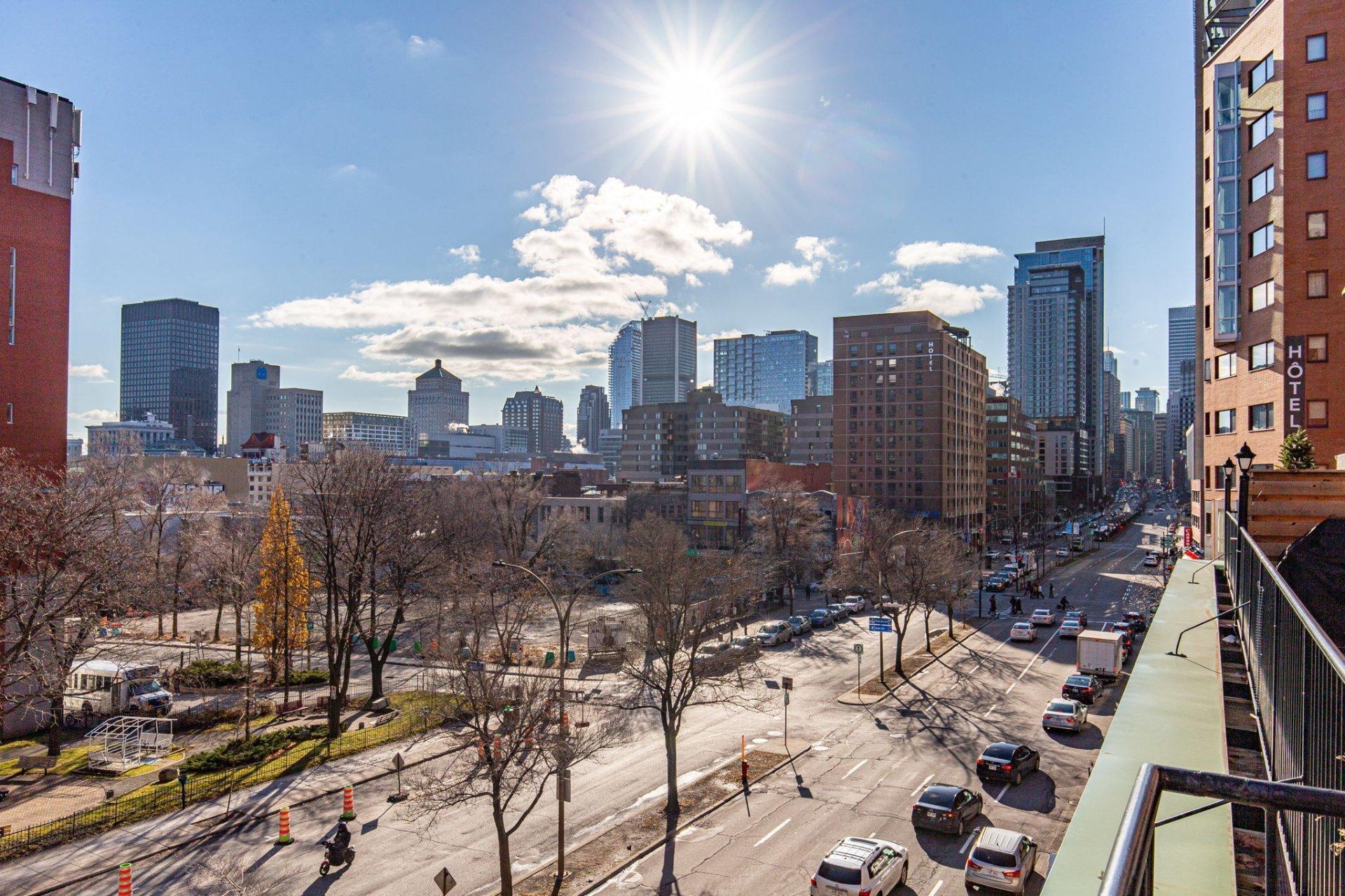 









65


Boul. René-Lévesque E.

, 803,
Montréal (Ville-Marie),




QC
H2X1N2

