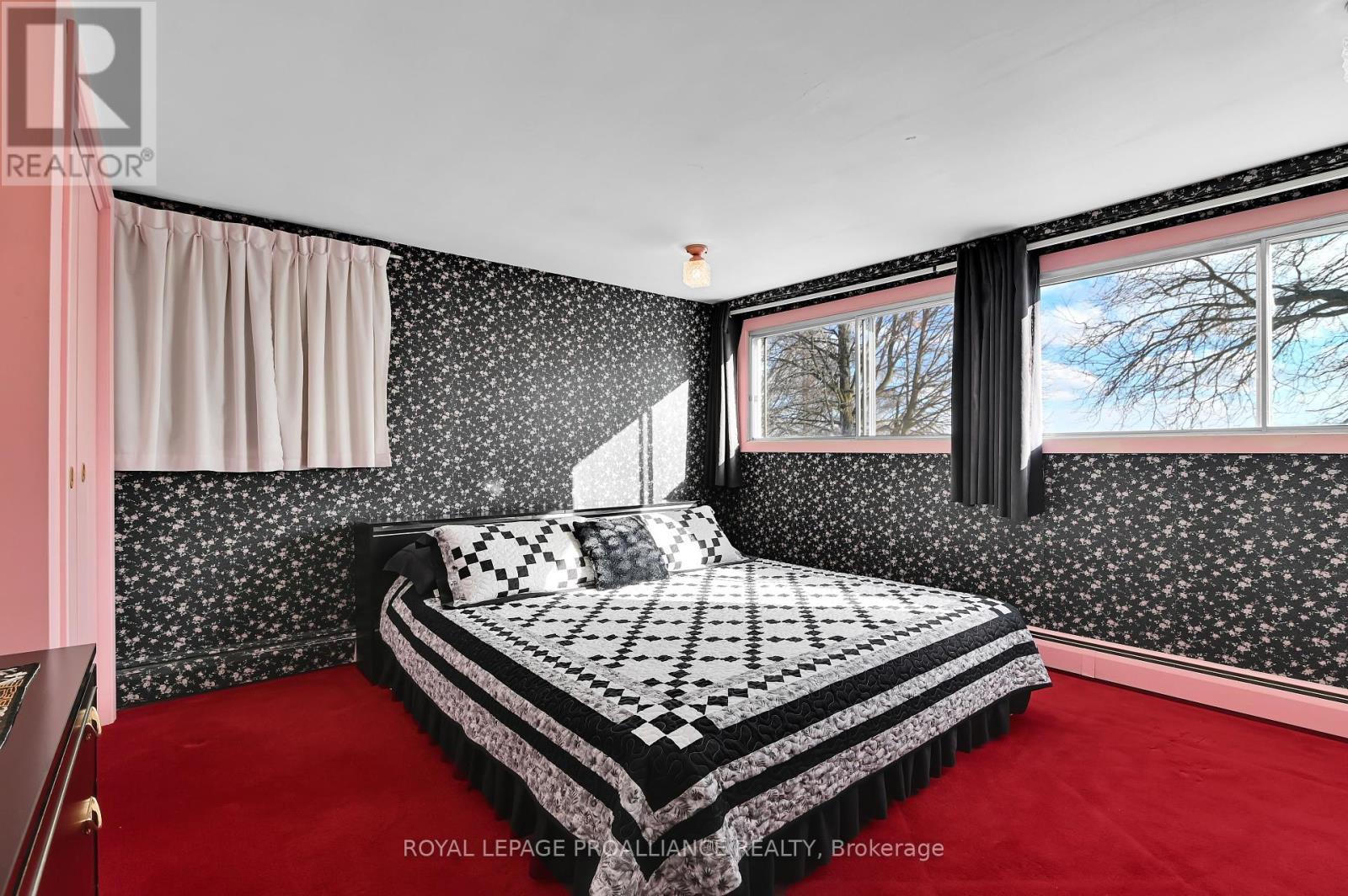 












401 COUNTY RD 2 ROAD

,
Edwardsburgh/Cardinal,




Ontario
K0E1E0

