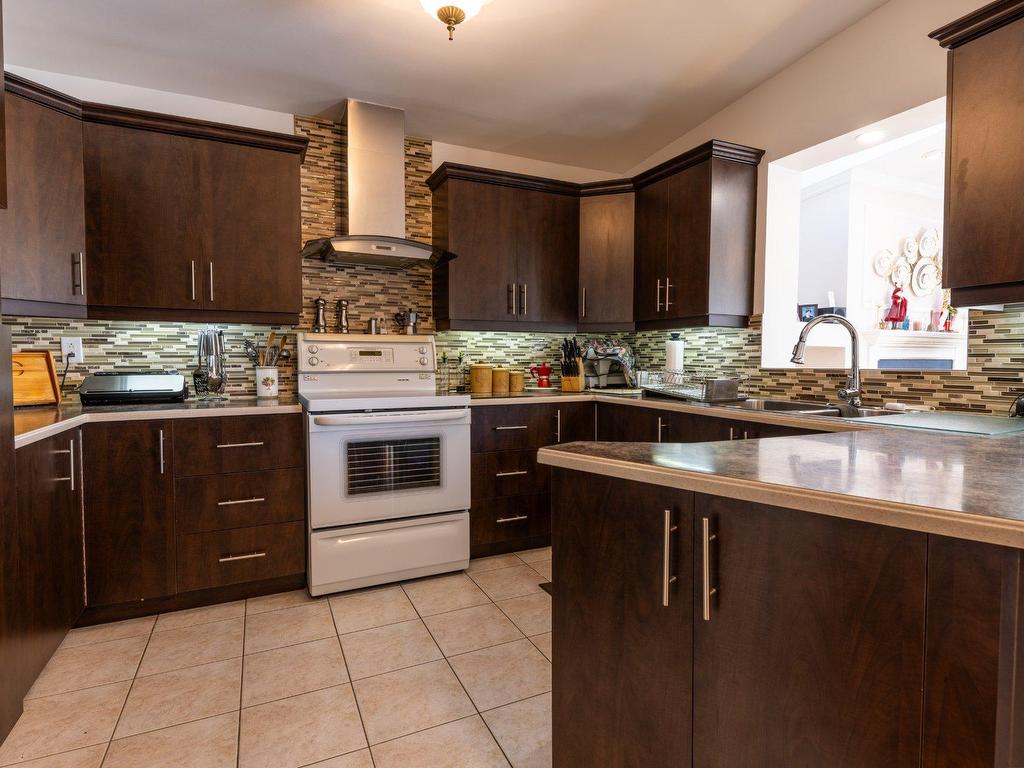 









2715


Boul. de Blois

,
Laval (Duvernay),




QC
H7E1R5

