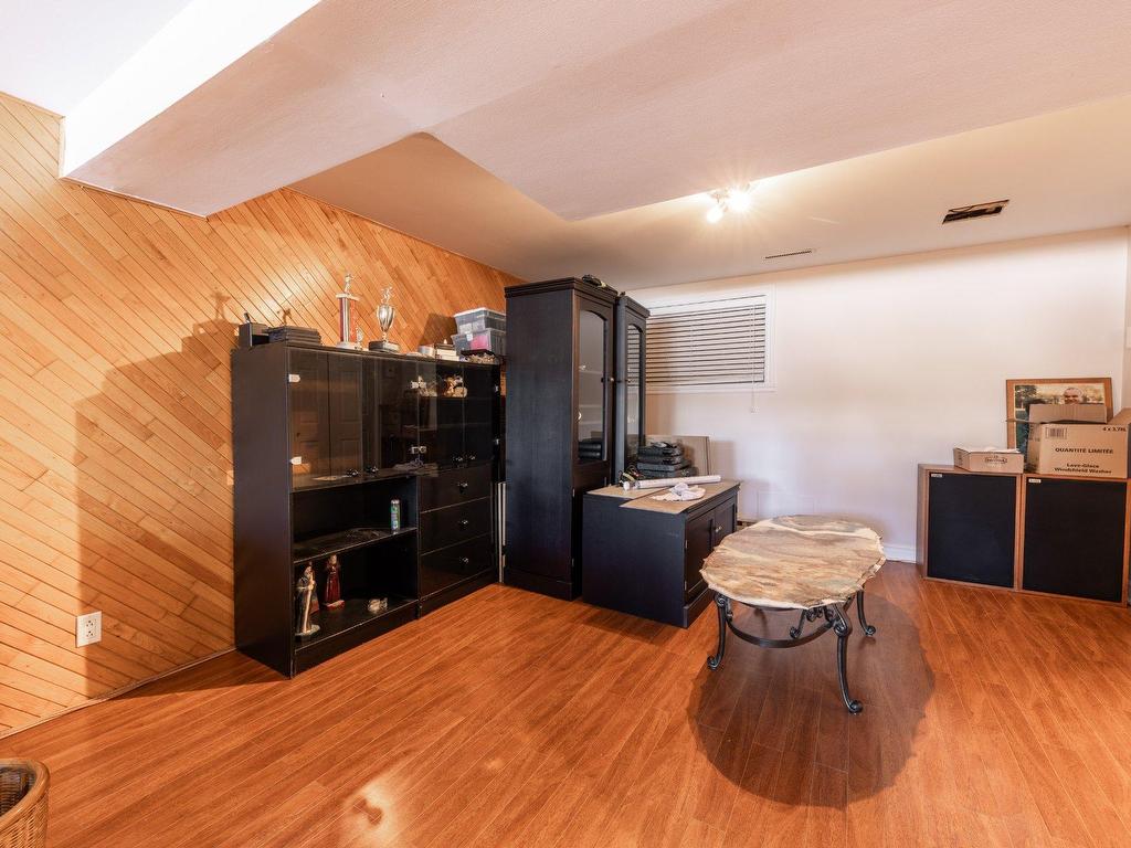 









2715


Boul. de Blois

,
Laval (Duvernay),




QC
H7E1R5

