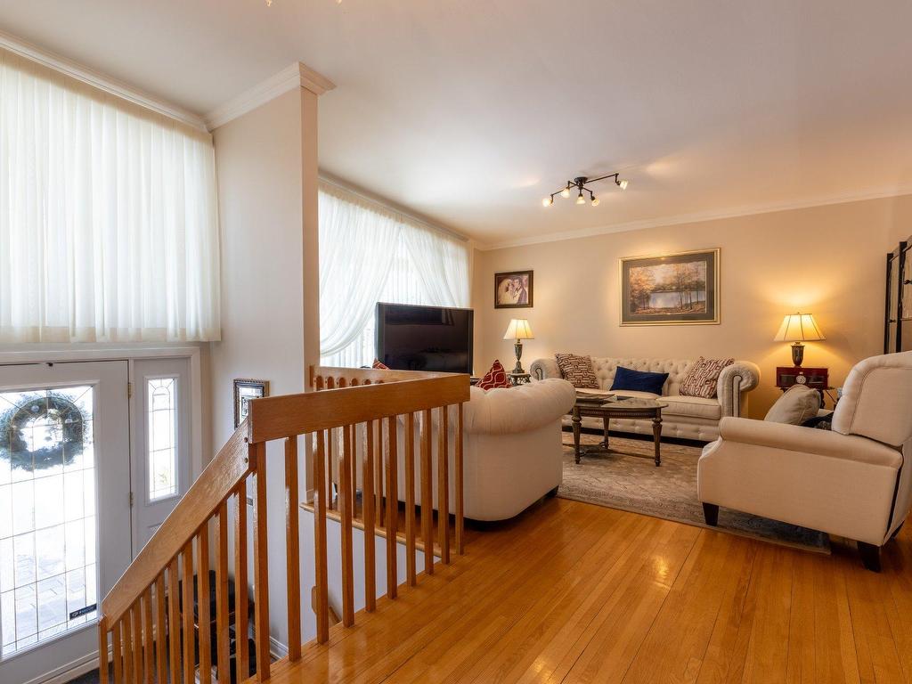 









2715


Boul. de Blois

,
Laval (Duvernay),




QC
H7E1R5

