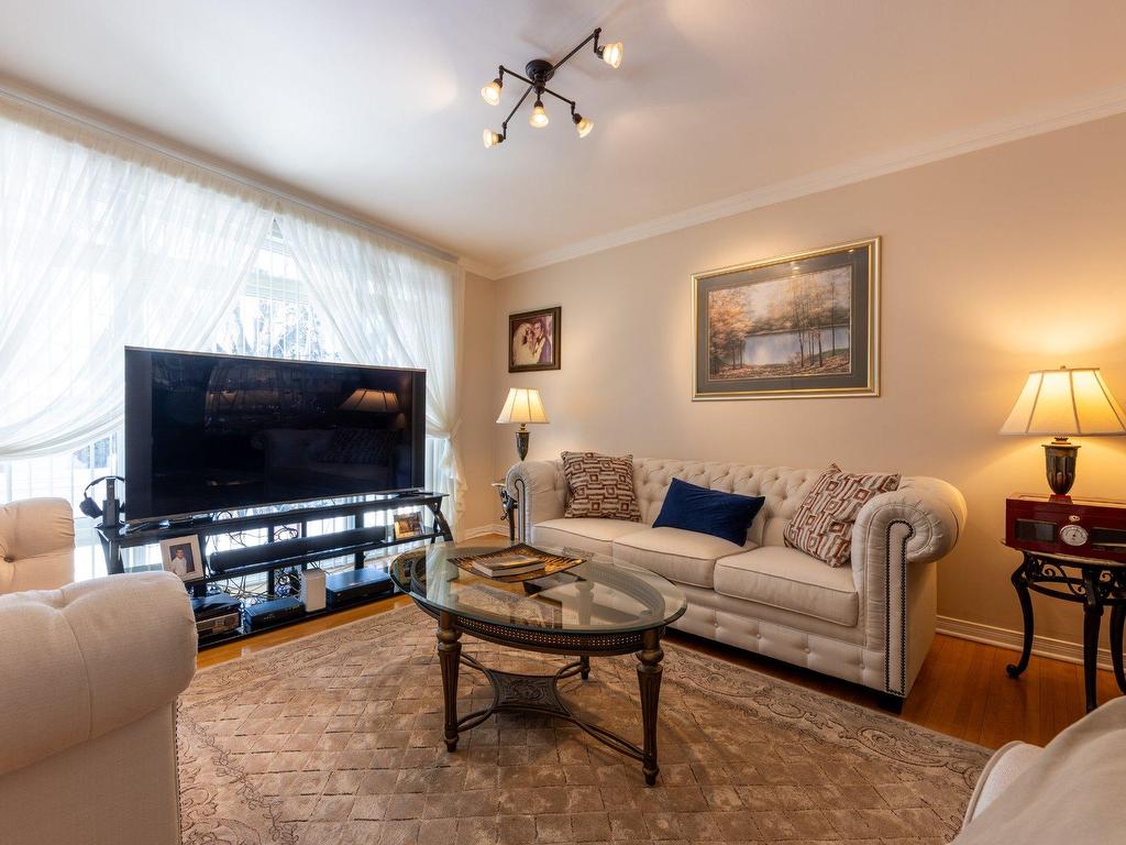 









2715


Boul. de Blois

,
Laval (Duvernay),




QC
H7E1R5

