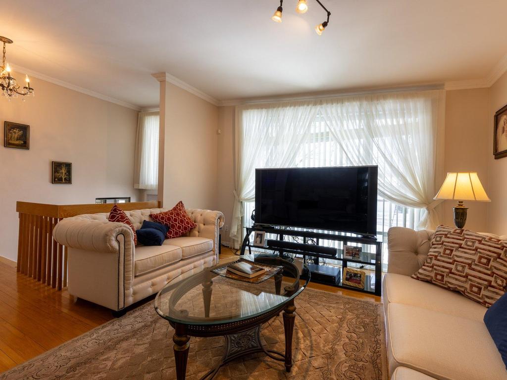 









2715


Boul. de Blois

,
Laval (Duvernay),




QC
H7E1R5

