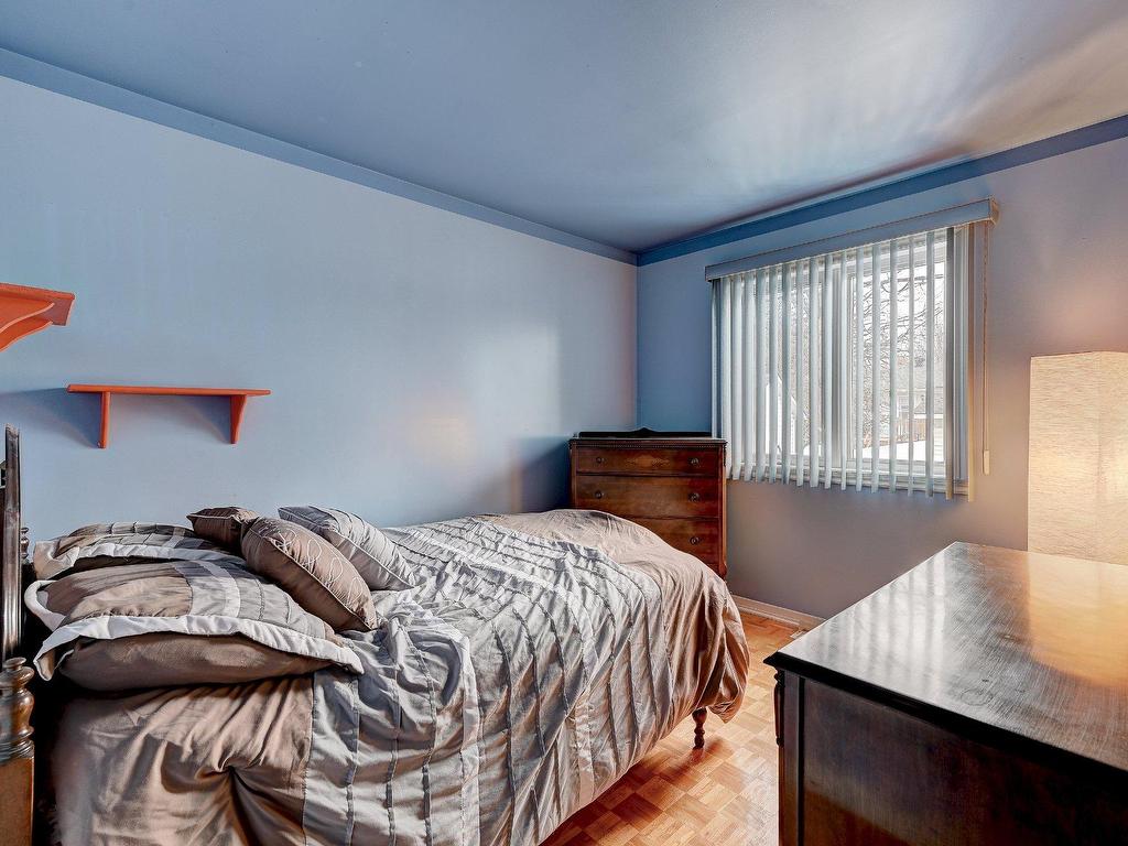 









1065


Rue Bourgeoys

,
Sainte-Catherine,




QC
J5C1Z1

