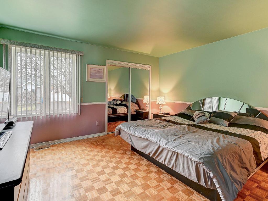 









1065


Rue Bourgeoys

,
Sainte-Catherine,




QC
J5C1Z1


