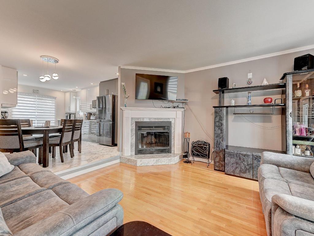 









1065


Rue Bourgeoys

,
Sainte-Catherine,




QC
J5C1Z1

